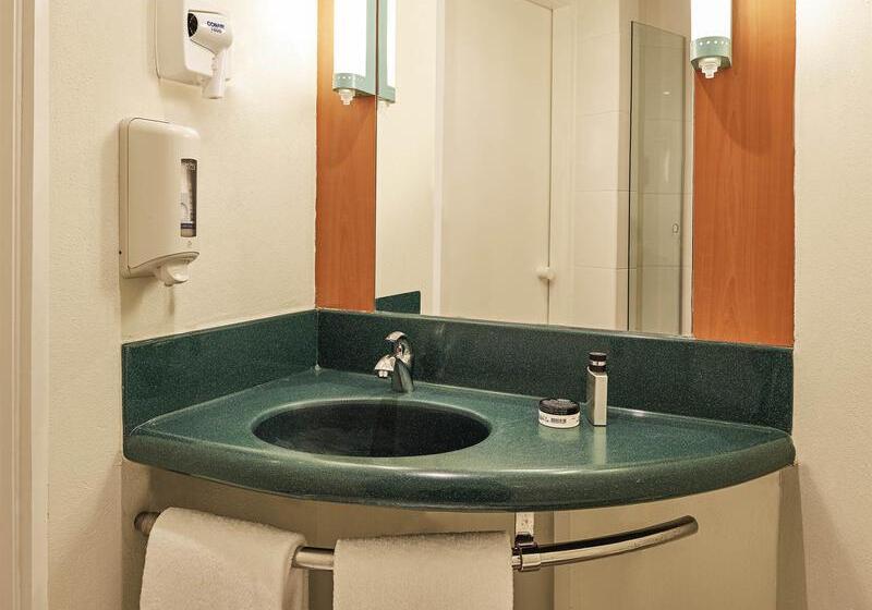 Отель Ibis Monterrey Valle