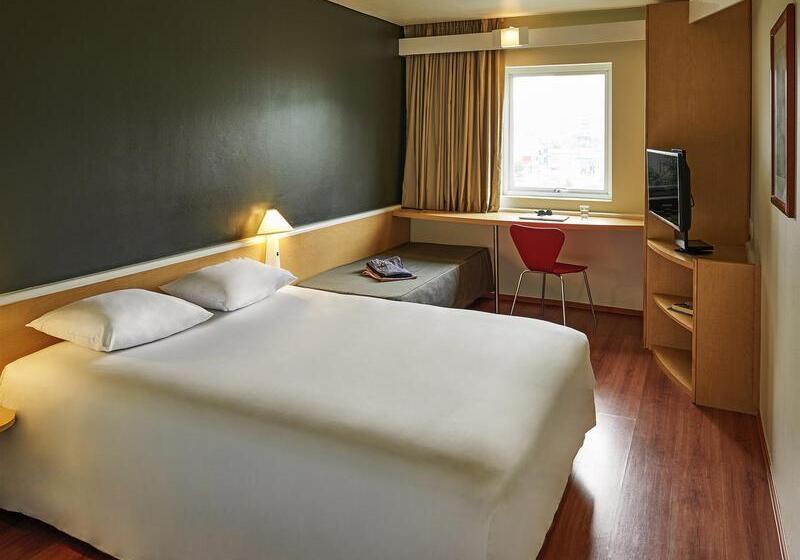 Отель Ibis Monterrey Valle