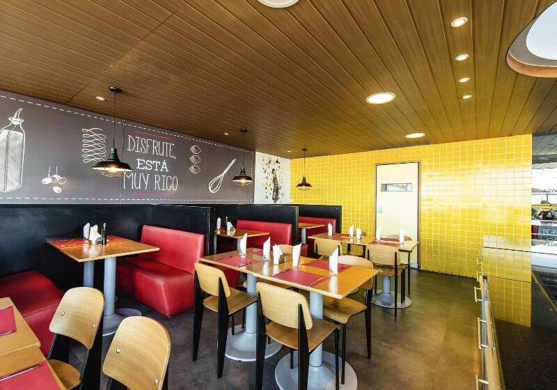 هتل Ibis Montevideo Rambla