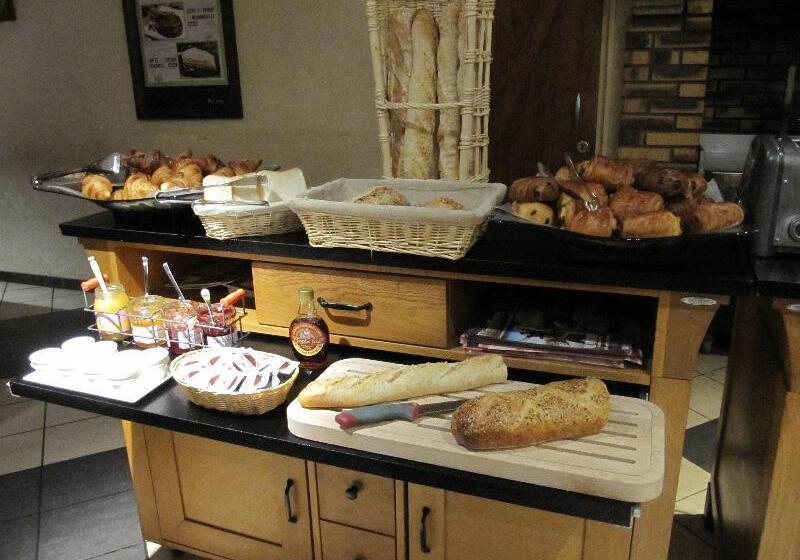 Отель Ibis Styles Pontivy Centre Bretagne