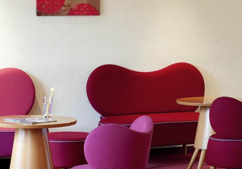 Отель Ibis Styles Pontivy Centre Bretagne