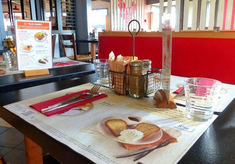 Отель Ibis Styles Pontivy Centre Bretagne