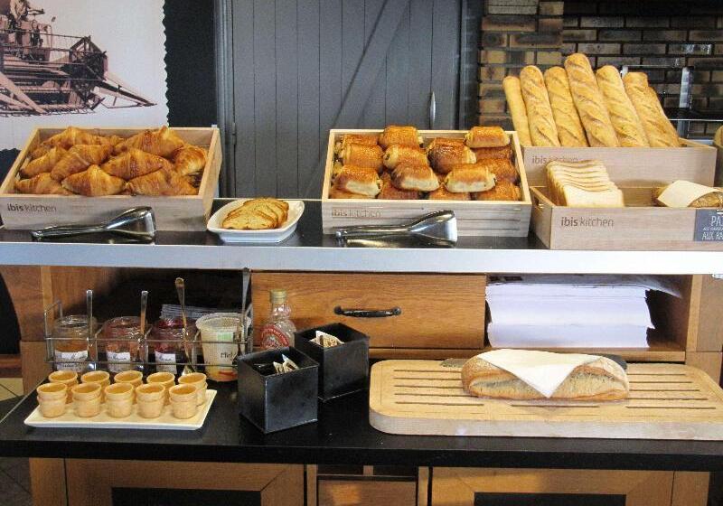 Отель Ibis Styles Pontivy Centre Bretagne