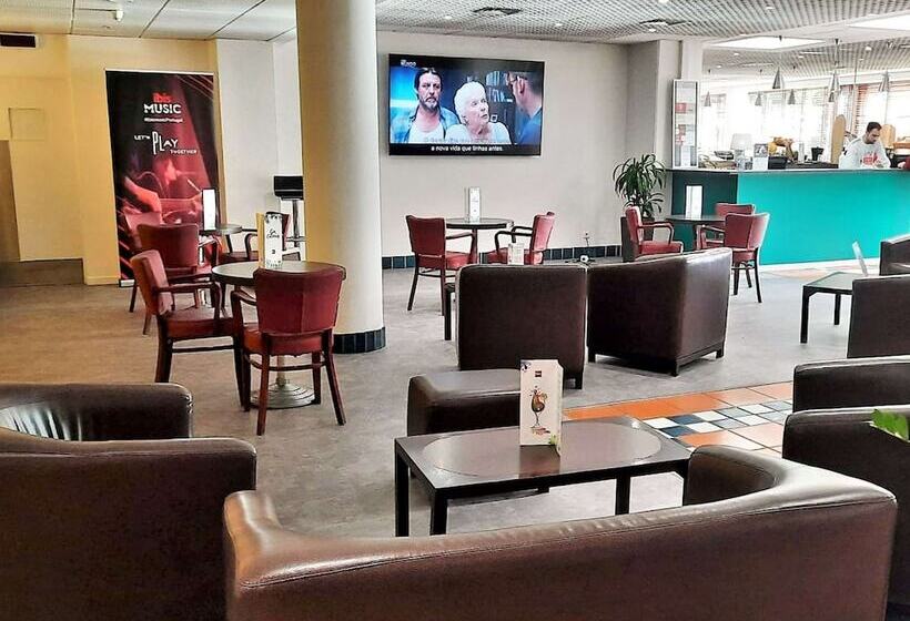 Отель Ibis Porto Sul Europarque