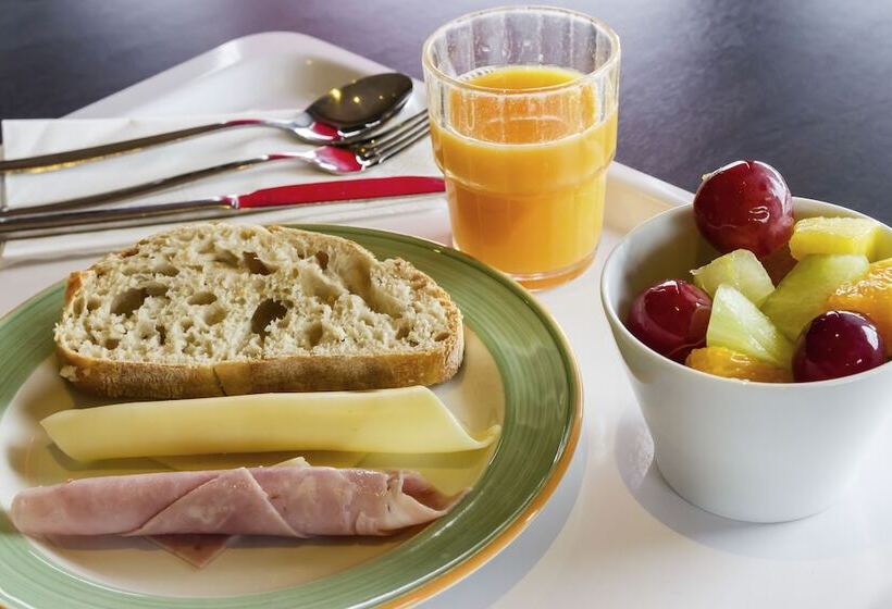 Отель Ibis Porto Sul Europarque