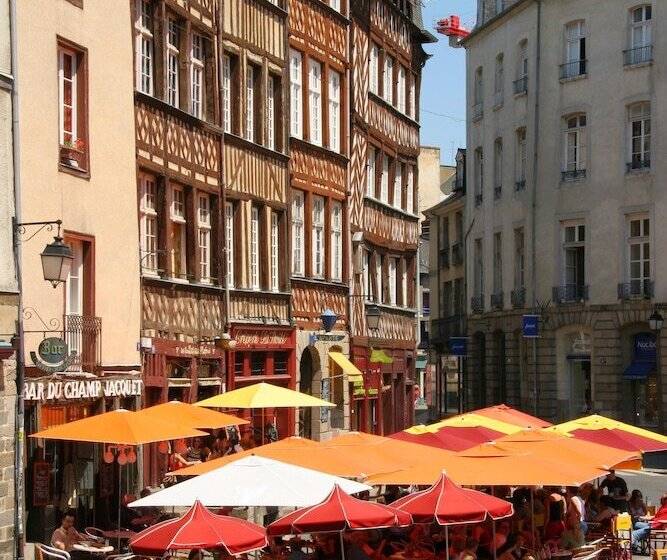 ホテル Ibis Rennes Centre Gare Sud