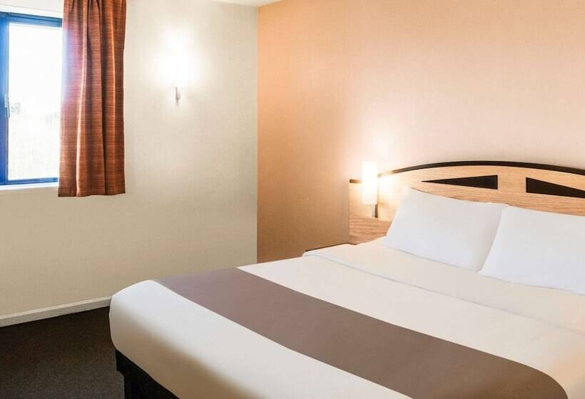 هتل Ibis Rotherham East –