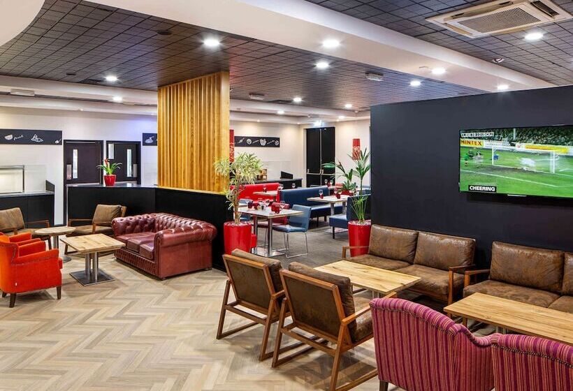 호텔 Ibis Rugby East