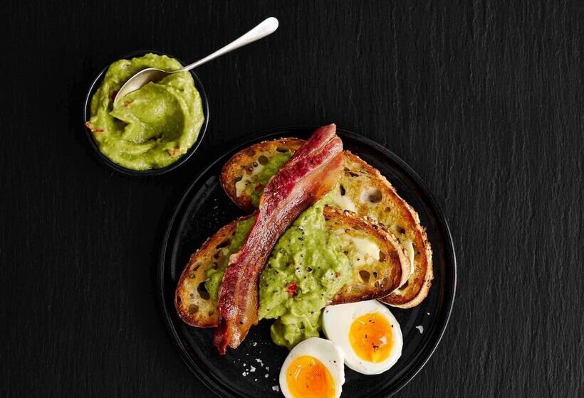 هتل Ibis Rugby East