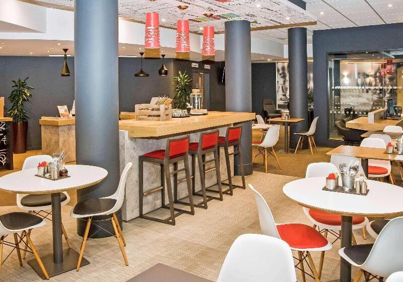 בית מלון כפרי Ibis Sheffield City