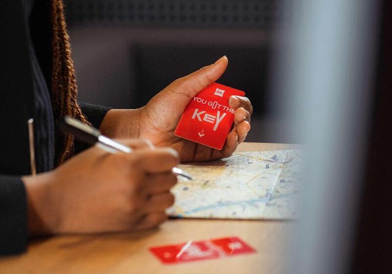 בית מלון כפרי Ibis Sheffield City