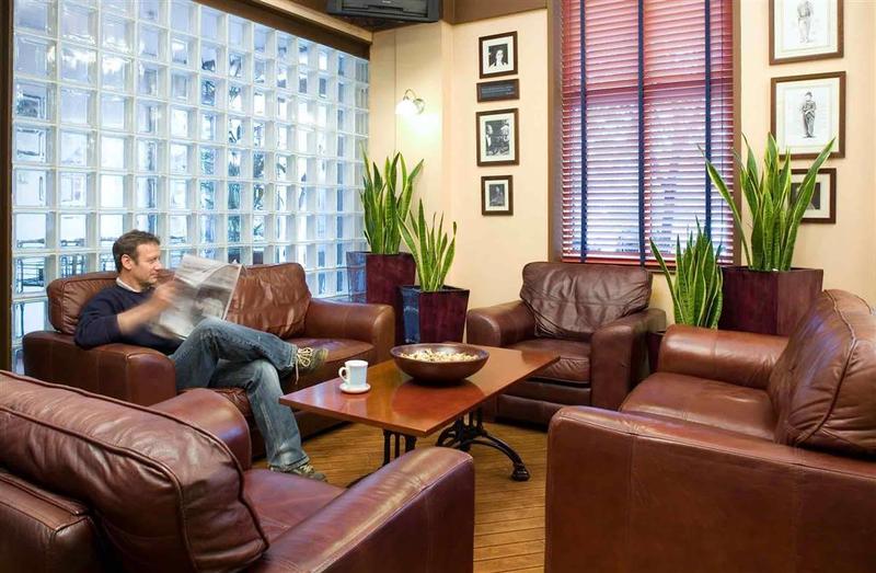 בית מלון כפרי Ibis Sheffield City