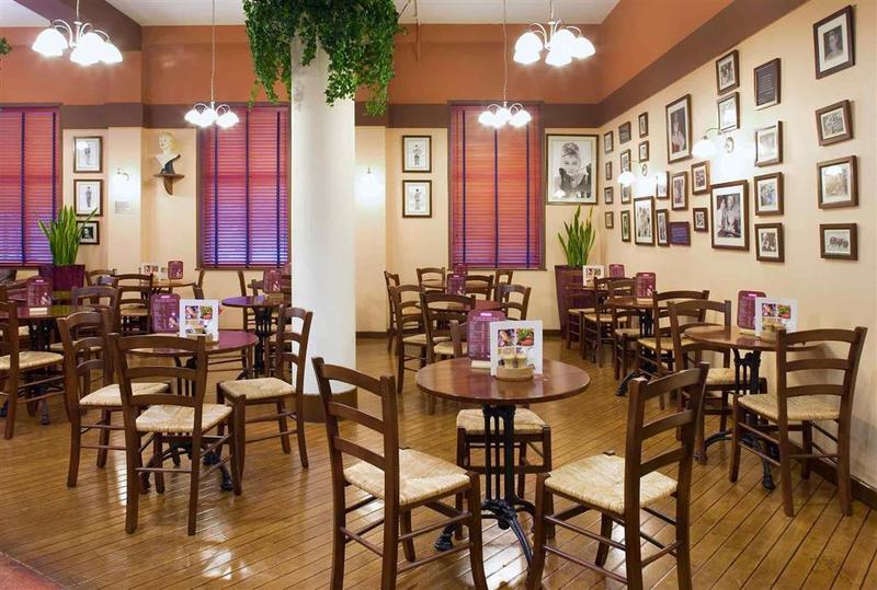 בית מלון כפרי Ibis Sheffield City