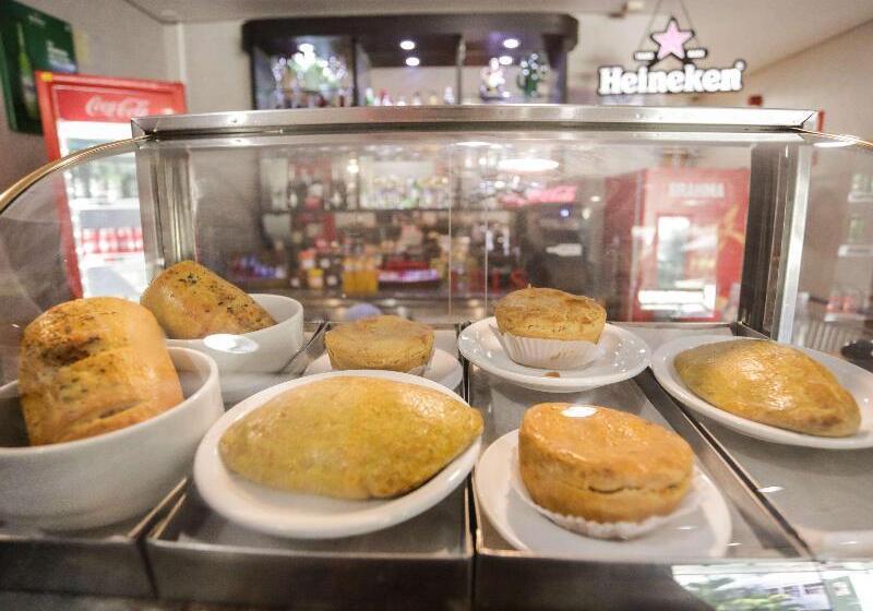 בית מלון כפרי Ibis Teresina