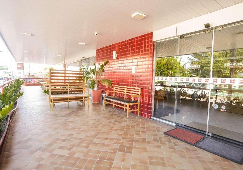 בית מלון כפרי Ibis Teresina