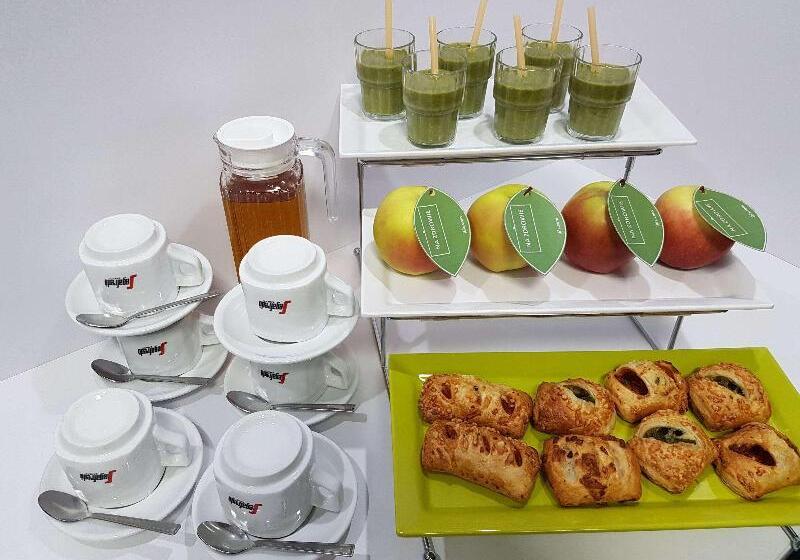 هتل Ibis Warszawa Centrum