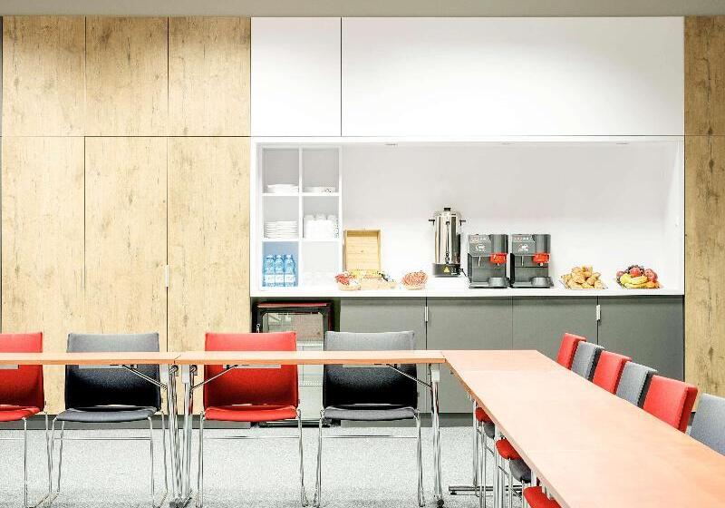 فندق Ibis Warszawa Centrum