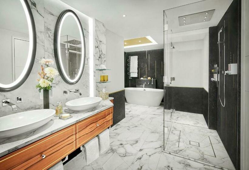 فندق Mandarin Oriental, Munich