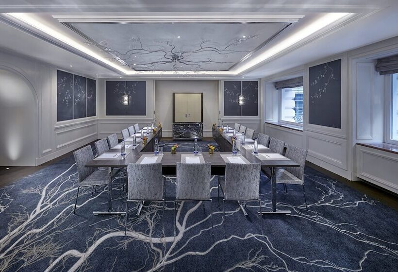 فندق Mandarin Oriental, Munich