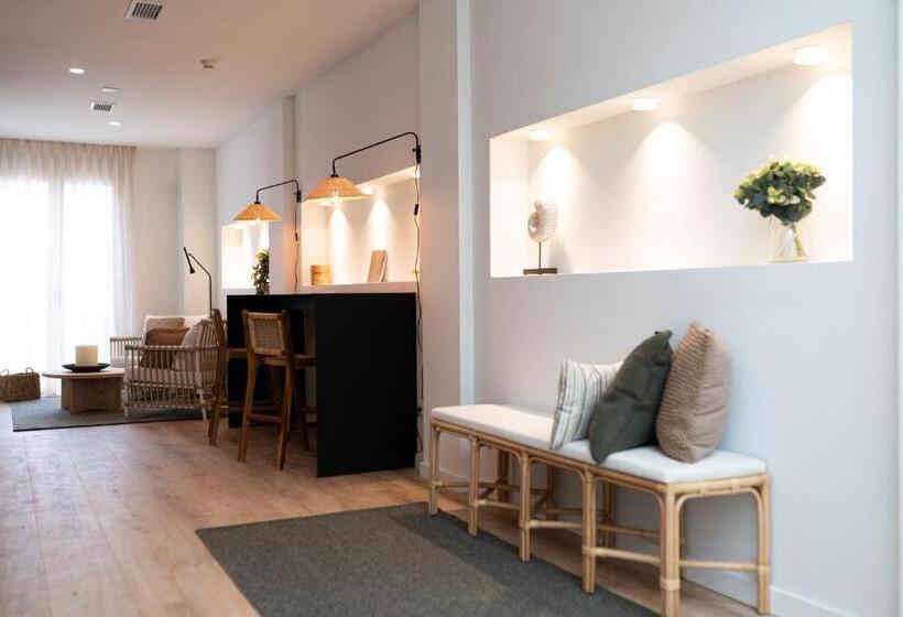 Отель Rooms By Jova