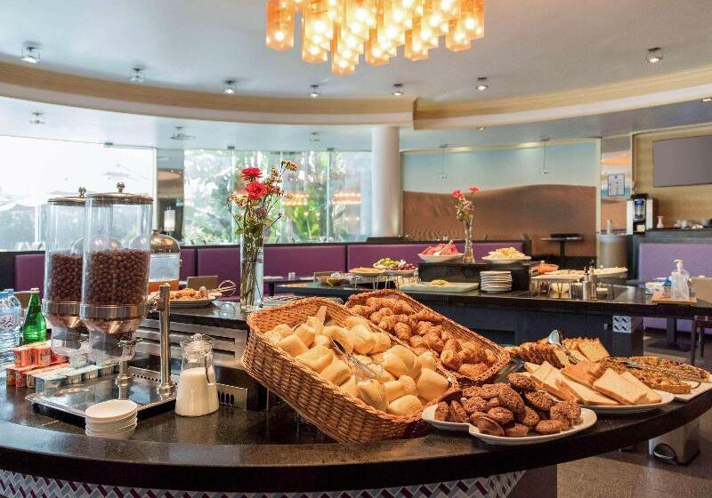 Отель Mercure Alger Aeroport