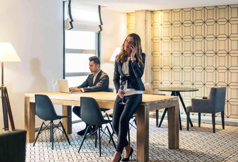 Отель Mercure Jardines De Albia