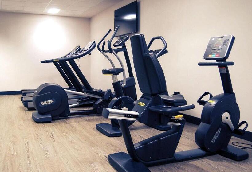 Отель Mercure Jardines De Albia