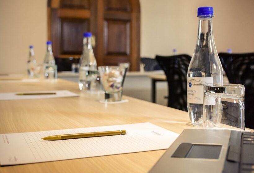 בית מלון כפרי Mercure Johannesburg Midrand