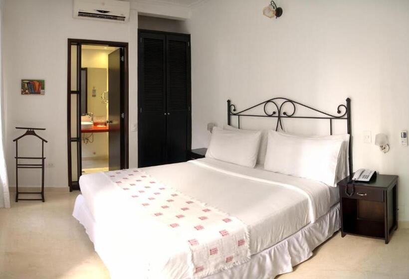 Отель Monterrey