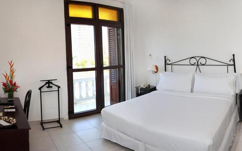 Отель Monterrey