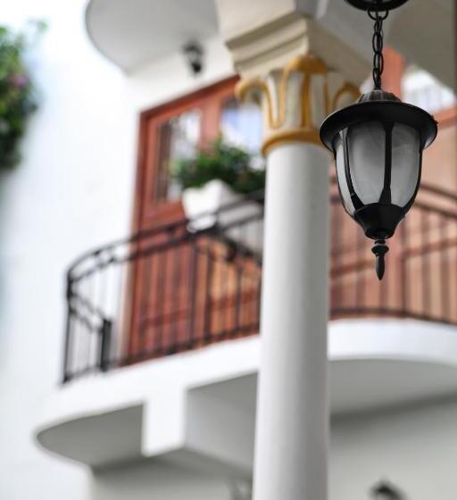 Отель Monterrey