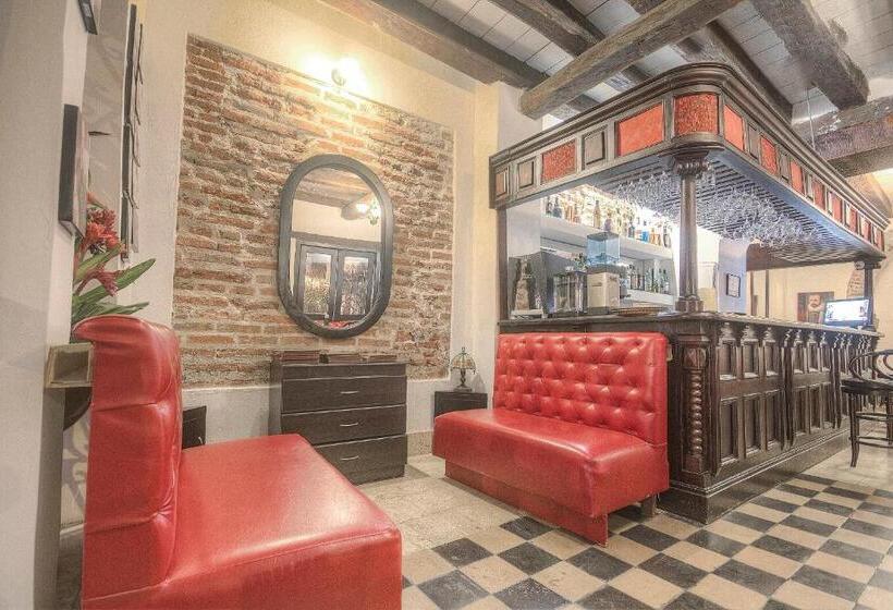 Отель Monterrey