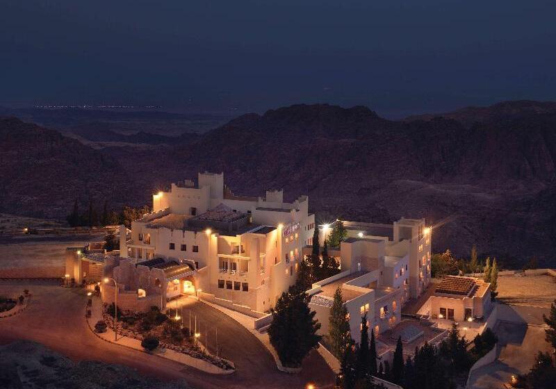 هتل Grand Mercure Petra