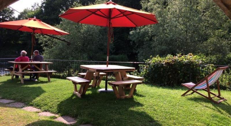 Old Mill Hotel & Lodge