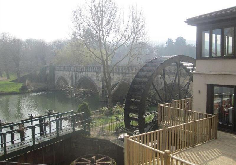 Old Mill Hotel & Lodge