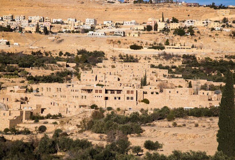 هتل Old Village Resort