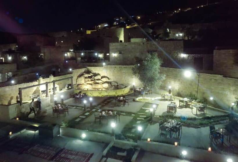 هتل Old Village Resort