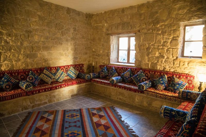 هتل Old Village Resort