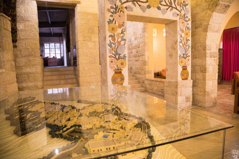 هتل Old Village Resort