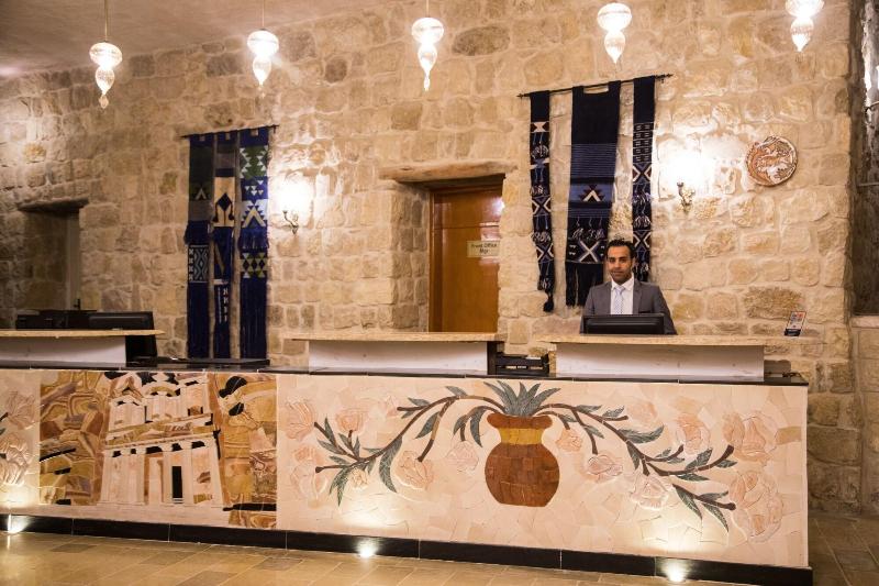 هتل Old Village Resort