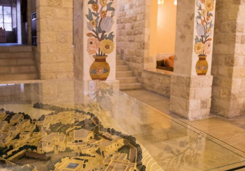 هتل Old Village Resort