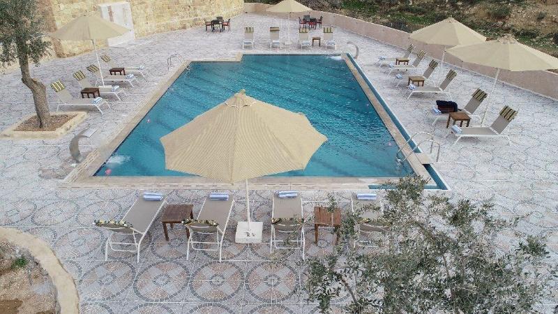 هتل Old Village Resort