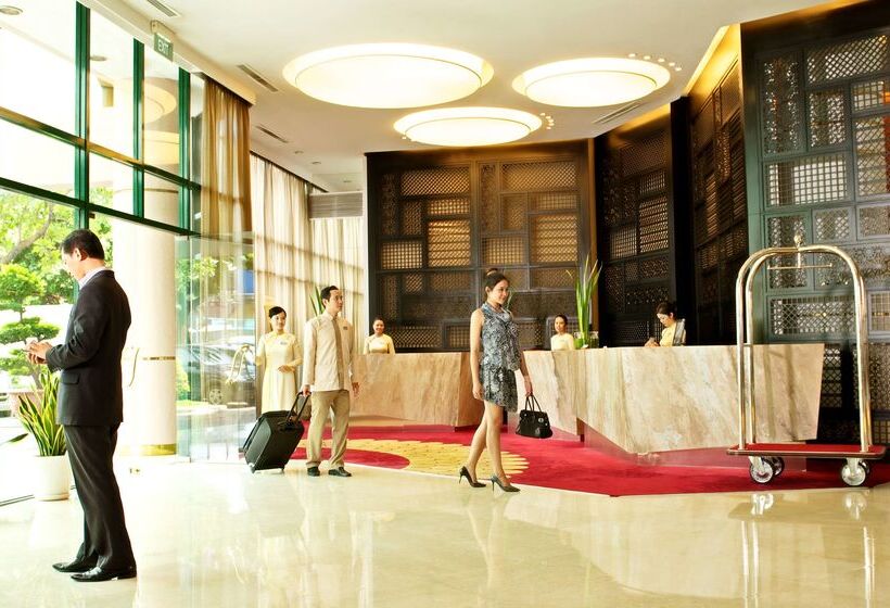 Отель Parkroyal Saigon