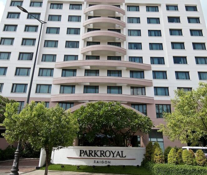 Отель Parkroyal Saigon