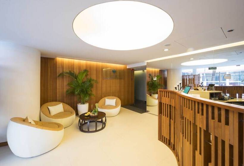 Отель Parkroyal Saigon