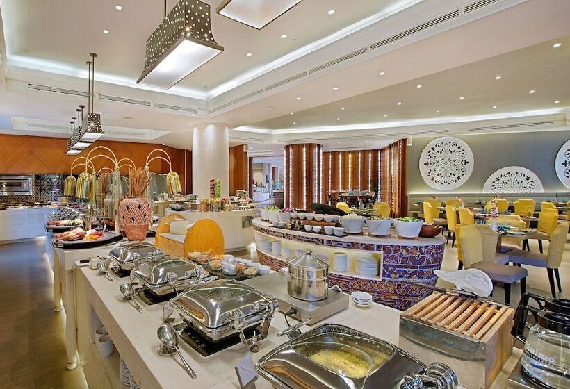 هتل Parkroyal Yangon