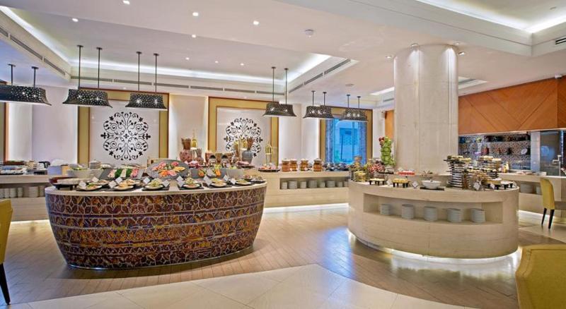 هتل Parkroyal Yangon