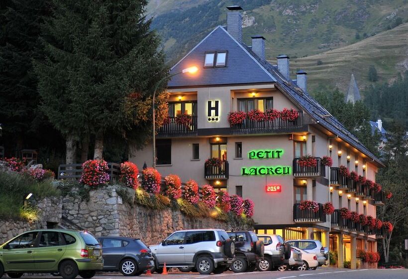 هتل Petit Lacreu