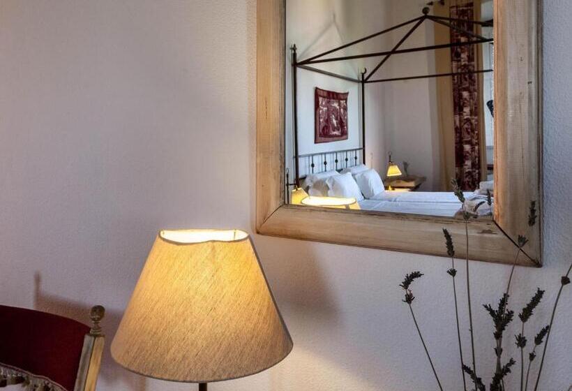 Отель Pousada Castelo De Alvito