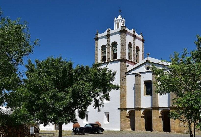هتل Pousada Convento De Arraiolos